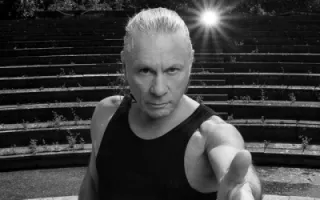 Bruce Dickinson