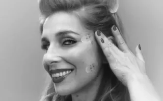 Barbara Carlotti