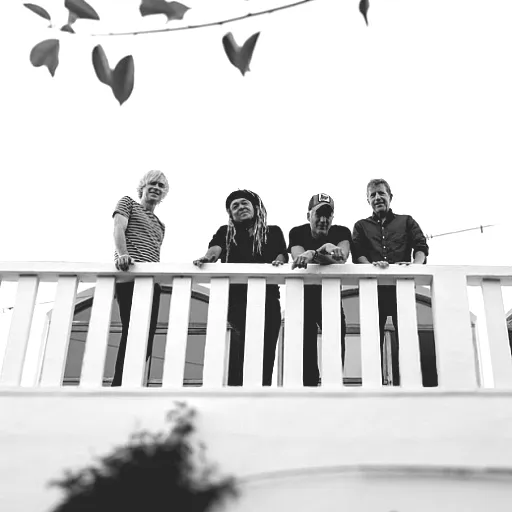 Nada Surf