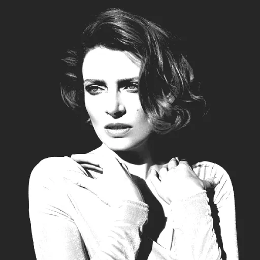 Élodie Frégé