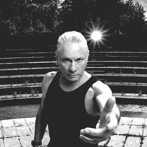 Bruce Dickinson