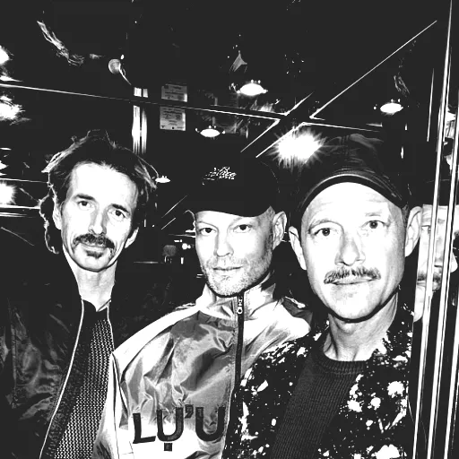 WhoMadeWho